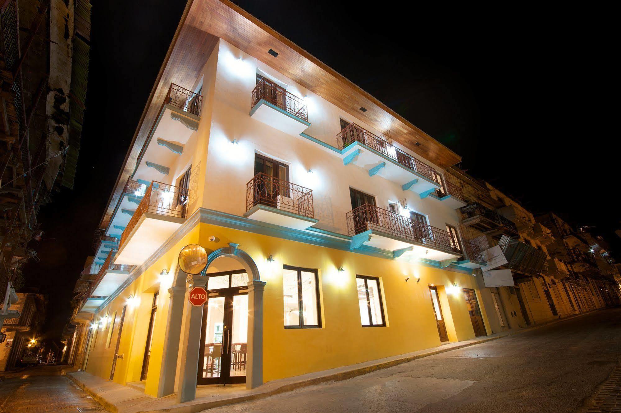 Tantalo Hotel - Kitchen - Roofbar مدينة باناما المظهر الخارجي الصورة